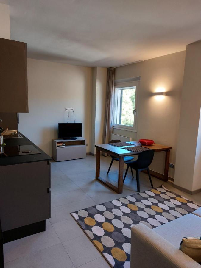 The 6 Apartments Rimini Exteriör bild
